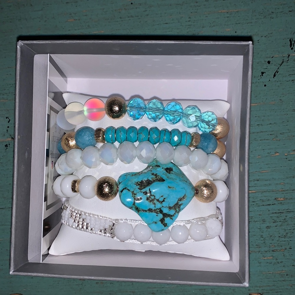 Ermish Bracelet Set
